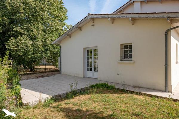Maison à vendre 182 069 € Matha 6 p 128 m² DPE D