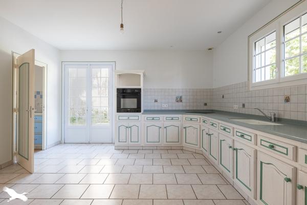 Maison à vendre 182 069 € Matha 6 p 128 m² DPE D
