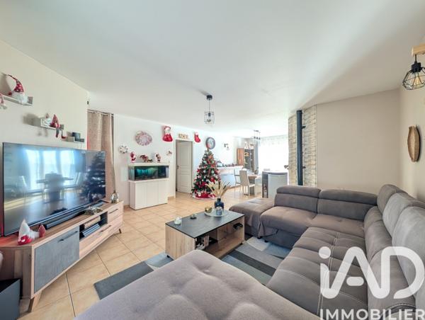 Maison à vendre 4 pièces 94 m² Saint-Hilaire-les-Places