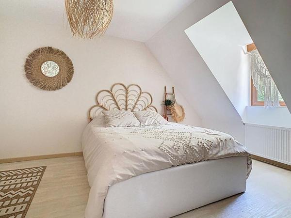 PAVILLON INDEPENDANT  - 180M² - 4 CHAMBRES - 2 BUREAUX - 1 DOUBLE GARAGE - 2 GRANDES DEPENDANCES - JARDIN - 60290 CAUFFRY