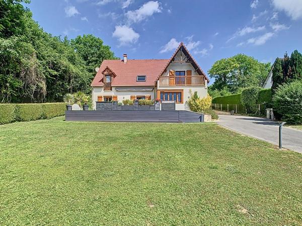 PAVILLON INDEPENDANT  - 180M² - 4 CHAMBRES - 2 BUREAUX - 1 DOUBLE GARAGE - 2 GRANDES DEPENDANCES - JARDIN - 60290 CAUFFRY