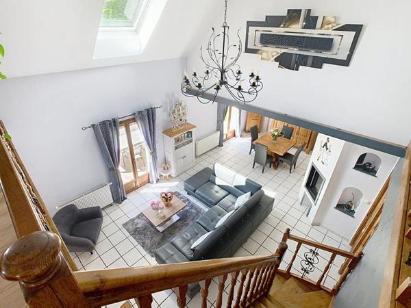 PAVILLON INDEPENDANT  - 180M² - 4 CHAMBRES - 2 BUREAUX - 1 DOUBLE GARAGE - 2 GRANDES DEPENDANCES - JARDIN - 60290 CAUFFRY