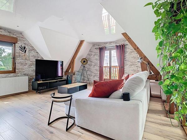 PAVILLON INDEPENDANT  - 180M² - 4 CHAMBRES - 2 BUREAUX - 1 DOUBLE GARAGE - 2 GRANDES DEPENDANCES - JARDIN - 60290 CAUFFRY