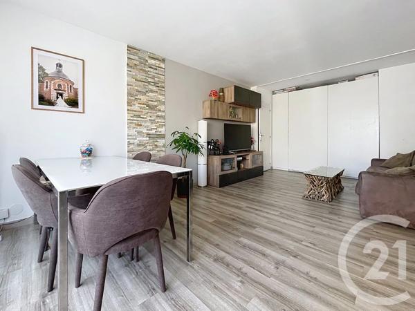 Appartement F3 à vendre  3 pièces - 69,03 m 2   PUTEAUX  - 92