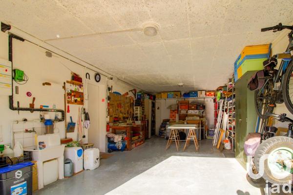 Maison 4 pièces de 102 m² à Nézel (78410)