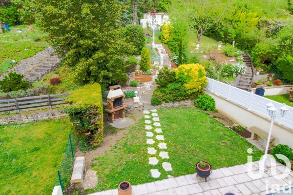 Maison 4 pièces de 102 m² à Nézel (78410)