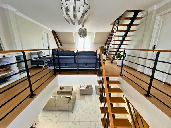 Maison 8 pièces - 220 m²