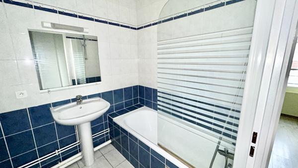 NANCY, T2 neuf + terrasse + parking couvert disponible