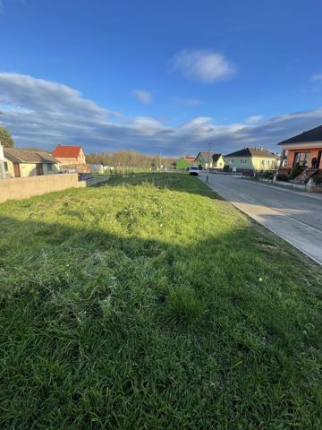 Terrain 280m2 OSTHOUSE