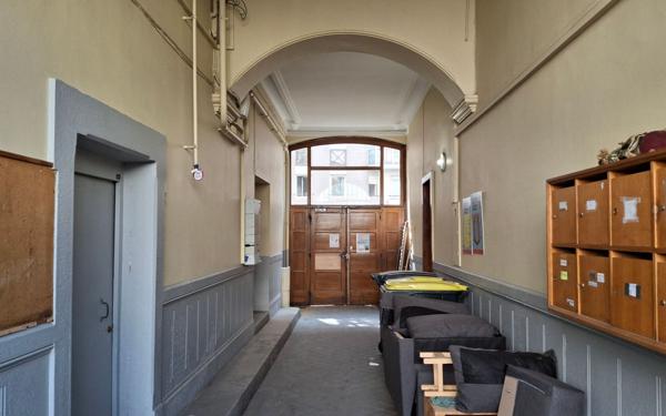 Appartement à vendre    2 pièces • 34,98 m2 Lyon 3