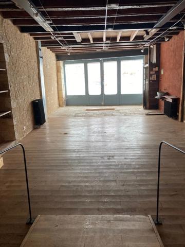 Dpt Charente (16), à vendre RUFFEC immeuble - Surface habitable 176,37 m²