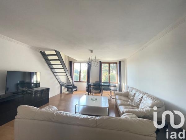 Appartement 5 pièces de 89 m² à Coubron (93470)