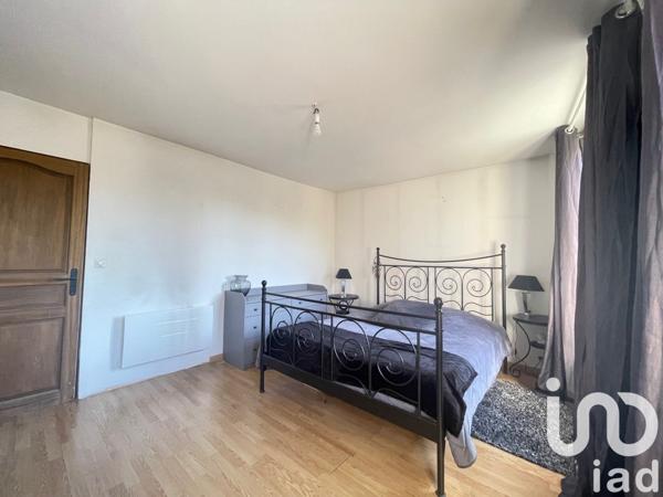 Appartement 5 pièces de 89 m² à Coubron (93470)