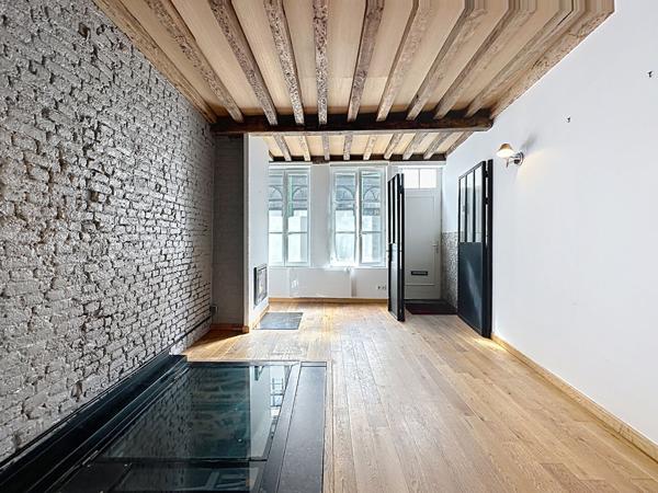 Vieux Lille, superbe maison du 18 ième entièrement rénovée de 110 m², 3 chambres, terrasse , cave Lille