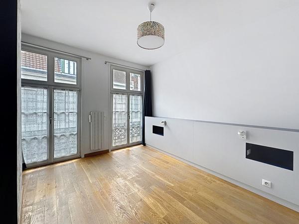 Vieux Lille, superbe maison du 18 ième entièrement rénovée de 110 m², 3 chambres, terrasse , cave Lille