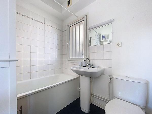 VENDU !! NANTES SUD SECTEUR JOLIVERIE STUDIO 24M2 AVEC  JARDIN PRIVATIF ET STATIONNEMENT