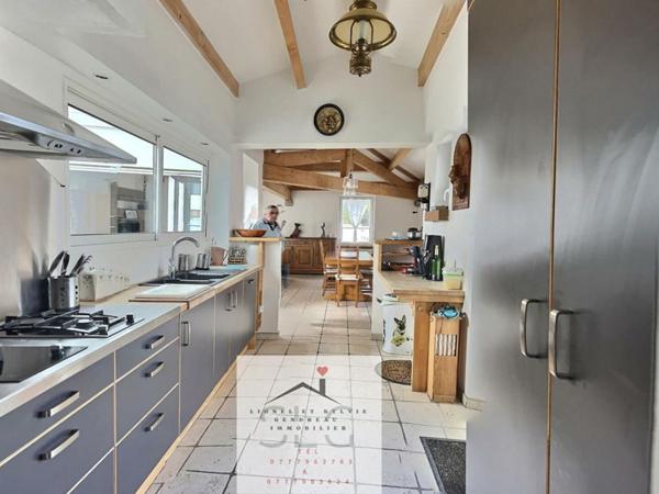 Dept 17 - Île d'Oléron - Saint Georges d'Oléron - Les Sables Vigniers - Maison de Charme 7 pièce(s) 165 m2 - 5 Chambres - Terrain de 677 M2