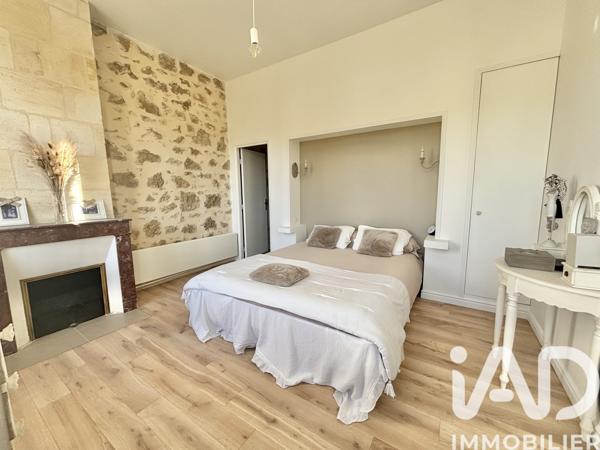 Maison à vendre 6 pièces 212 m² Saint-Médard-en-Jalles