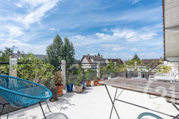 Maison à vendre  5 pièces - 122,59 m 2   VILLIERS SUR MARNE  - 94