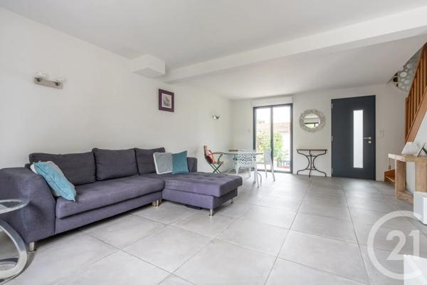 Maison à vendre  5 pièces - 122,59 m 2   VILLIERS SUR MARNE  - 94