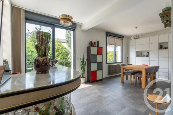 Maison à vendre  5 pièces - 122,59 m 2   VILLIERS SUR MARNE  - 94