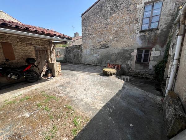 Maison à vendre 3 pièces CHANTONNAY (85)