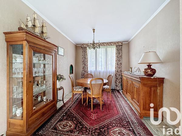 Maison à vendre 5 pièces 146 m² Saint-Rémy-lès-Chevreuse