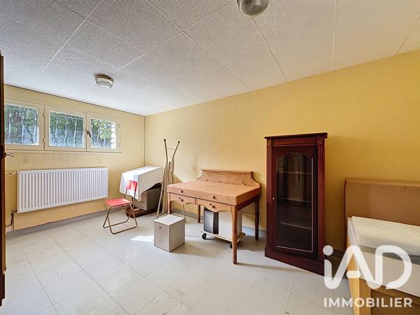 Maison à vendre 5 pièces 146 m² Saint-Rémy-lès-Chevreuse