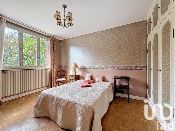 Maison à vendre 5 pièces 146 m² Saint-Rémy-lès-Chevreuse