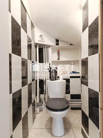 Maison spacieuse avec jardin et garage