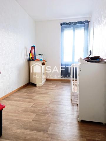 Maison spacieuse avec jardin et garage