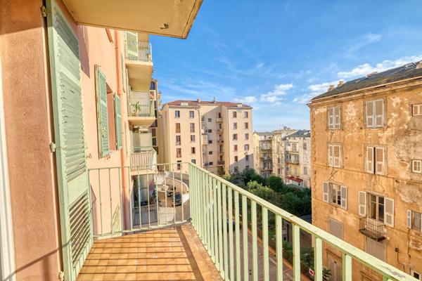 Appartement Bastia 3 pièces 79 m2 - ascenseur