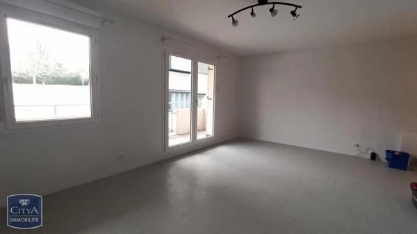 Appartement à louer 1 pièce 33.47m² Arpajon (91290)
