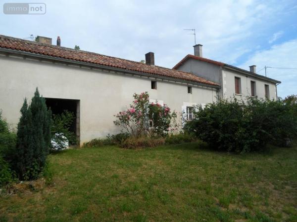 Maison à vendre à Savigny-Lévescault dans la Vienne (86800), ref : 2195