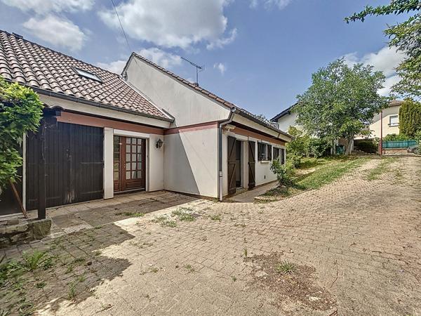 Maison à Rénover 4Chbs + Garage Indépendant - 71680 CRECHES SUR SAONE