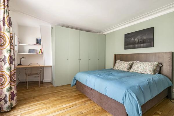 Paris 7ème, Appartement 2 Chambres -  122 m² à vendre