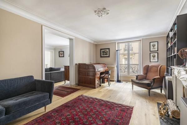 Paris 7ème, Appartement 2 Chambres -  122 m² à vendre
