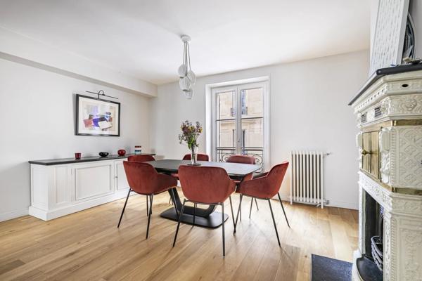 Paris 7ème, Appartement 2 Chambres -  122 m² à vendre