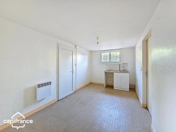 À vendre – Maison familiale de 226 m² avec studio indépendant et grand jardin à Thouars (79)