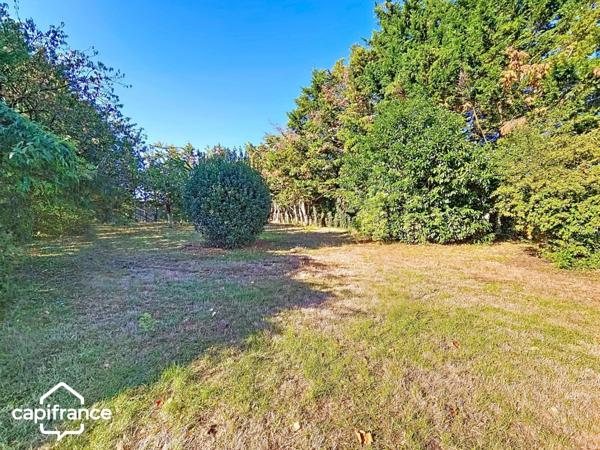 À vendre – Maison familiale de 226 m² avec studio indépendant et grand jardin à Thouars (79)