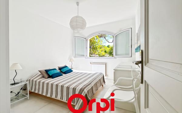 Maison à vendre    7 pièces • 240 m2 Bandol