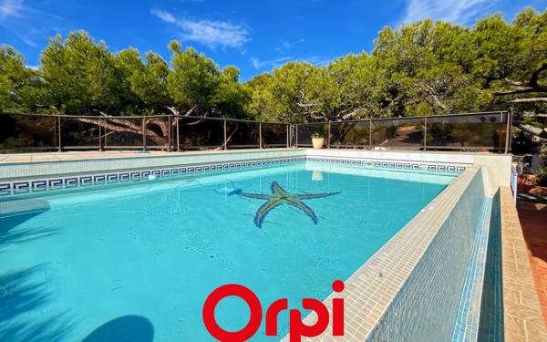 Maison à vendre    7 pièces • 240 m2 Bandol