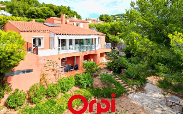 Maison à vendre    7 pièces • 240 m2 Bandol