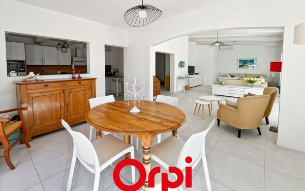 Maison à vendre    7 pièces • 240 m2 Bandol