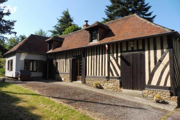 SAINT PIERRE EN AUGE - LIVAROT Ensemble de 2 maisons