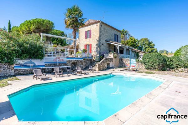 Maison en pierre de 140m²+ dépendance de 140m² à 30mn de l'aéroport de Bergerac