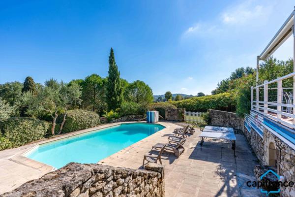 Maison en pierre de 140m²+ dépendance de 140m² à 30mn de l'aéroport de Bergerac