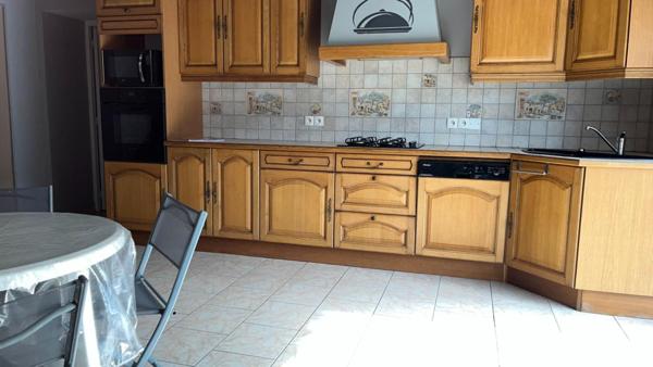 Maison Mayet 6 pièce(s) 169 m2  - 4 Chambres - + de 6000 m² de terrain