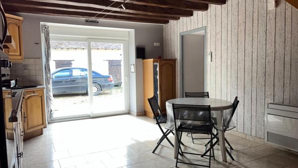 Maison Mayet 6 pièce(s) 169 m2  - 4 Chambres - + de 6000 m² de terrain