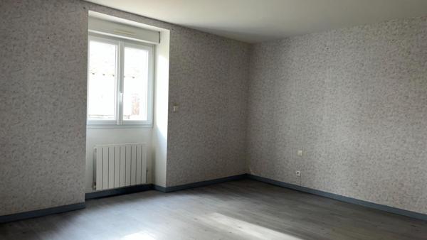 Maison Mayet 6 pièce(s) 169 m2  - 4 Chambres - + de 6000 m² de terrain